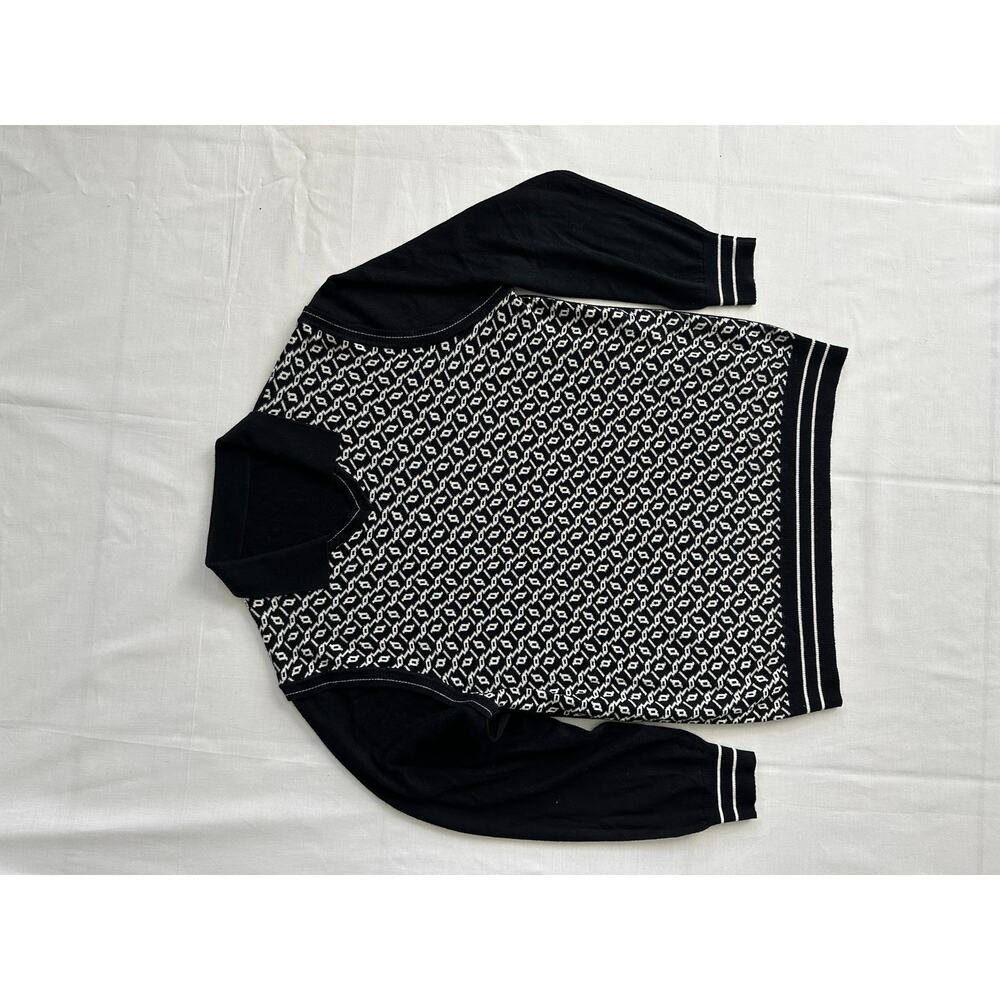 Vintage Black & White Knit Long Sleeve Sweater with Collar – Retro Pattern
